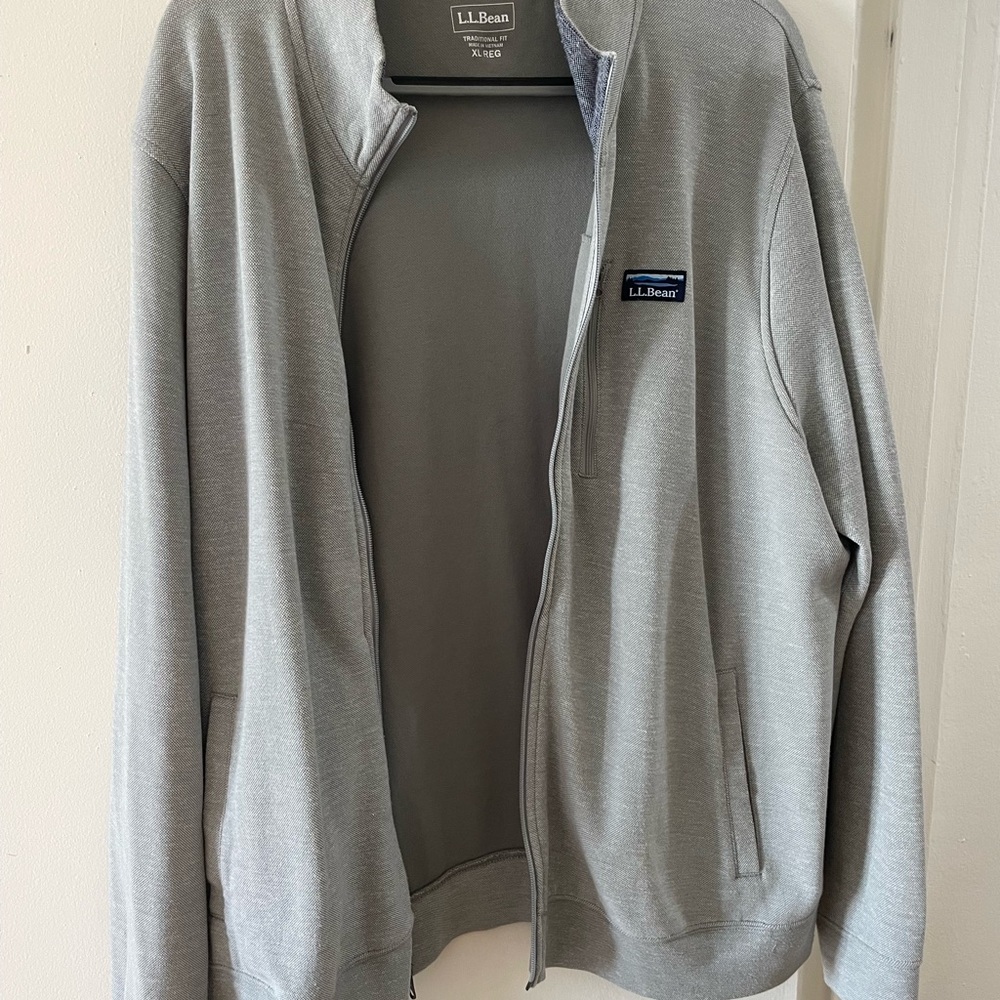 L.L. Bean Men's Light Gray Zip-Up Sweater